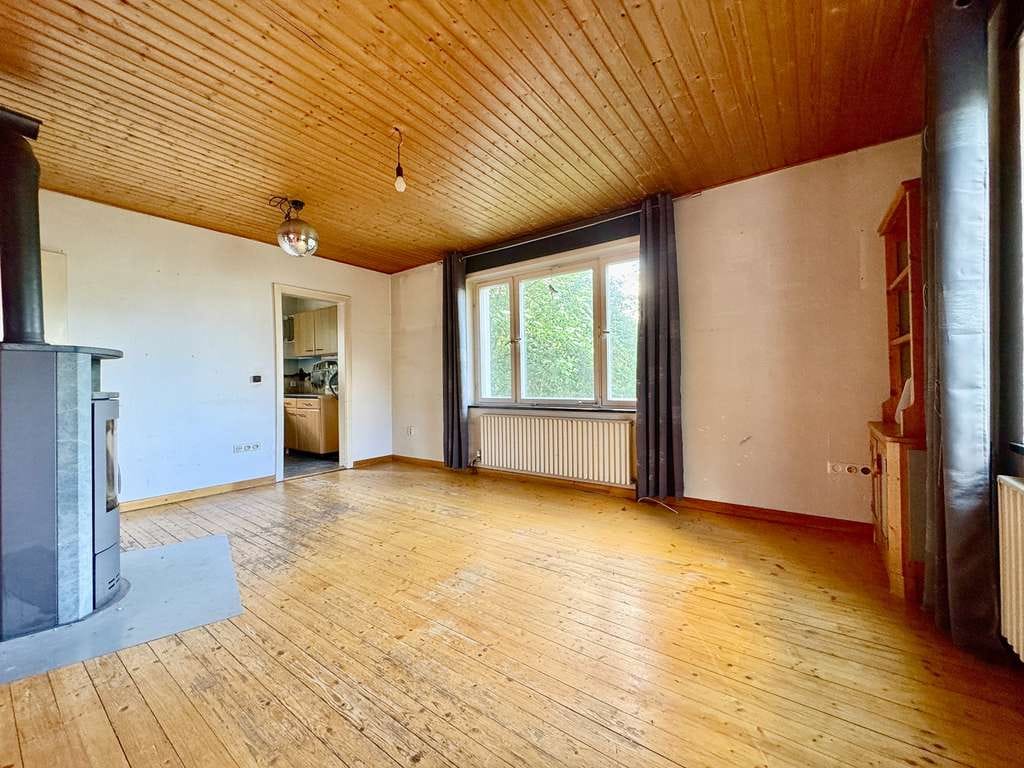 Immobilie in Stadtsteinach - Renovierungsbedürftiges Einfamilienhaus mit schönem Garten in Stadtsteinach - Bild 1