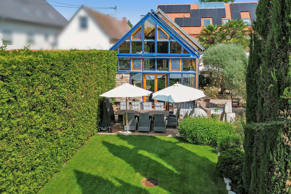 Immobilie in Erpolzheim - Luxuriöses Wohnen in exklusiver Feldrandlage - Bild 1