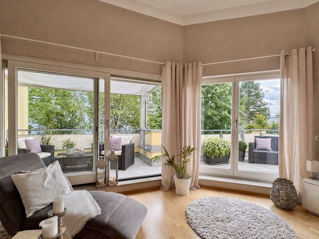 Immobilie in Hohenbrunn - Kapitalanlage in Ottobrunn: 2-Zimmer-Wohnung mit XXL-Dachterrasse, Südloggia und TG - Bild 3