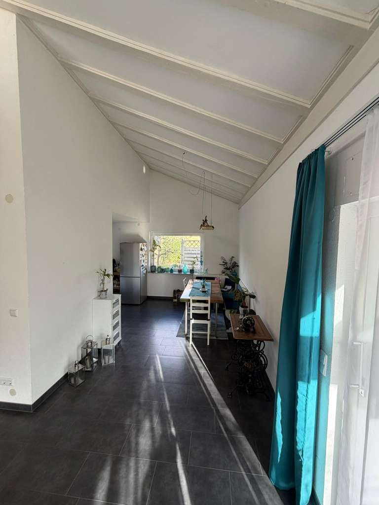 Immobilie in Neulingen - Modernes EFH, 210 qm Wohnfläche, 3 Bäder, PV Anlage , 5,9 a großes Erbpachtgrundstück - Bild 3