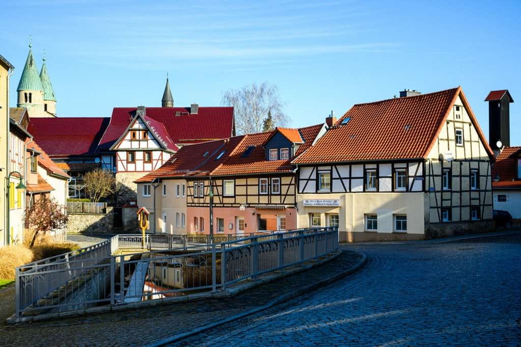 Immobilie in Quedlinburg - Das Bäckerhaus am Spittelteich-Gernrode/Harz– Historisches Ensemble für Generationen und neue Ideen! - Bild 1