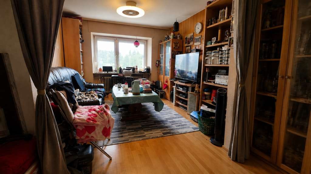 Immobilie in Krottelbach - Großzügiges Wohnhaus mit zwei Wohneinheiten und weitläufigem Grundstück - Bild 1