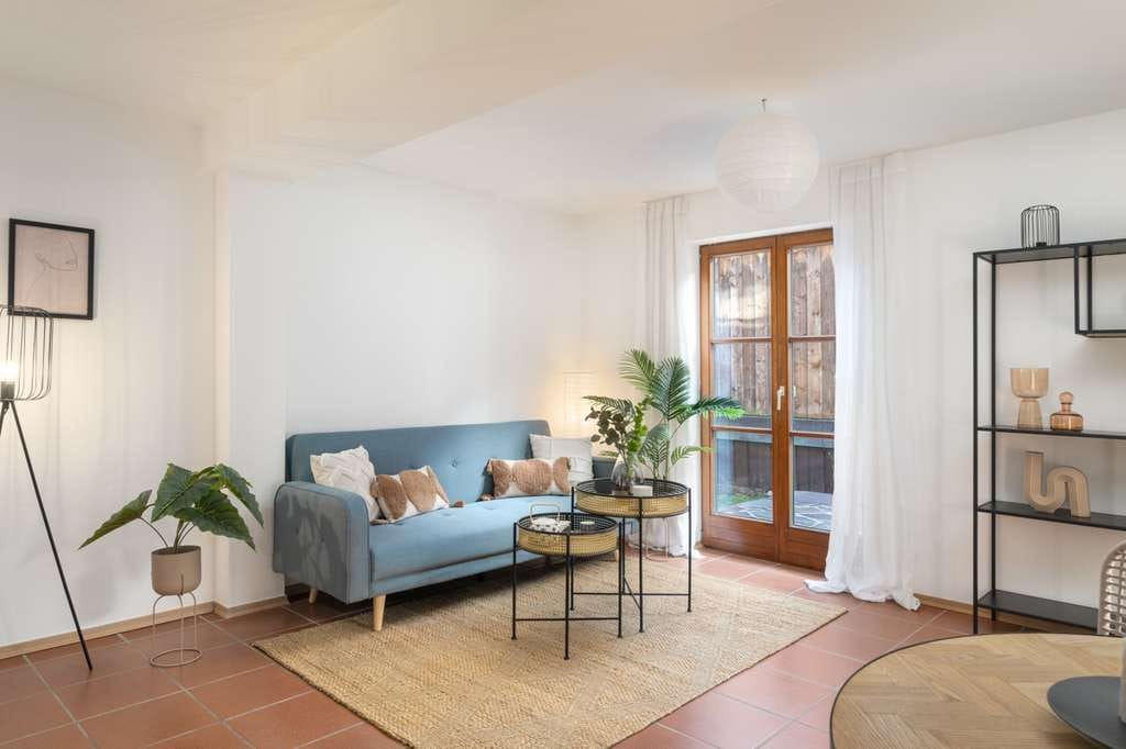 Immobilie in Schleching - Charmante 2-Zimmer-Wohnung mit großer Terrasse in idyllischer Lage von Schleching-Ettenhausen - Bild 2