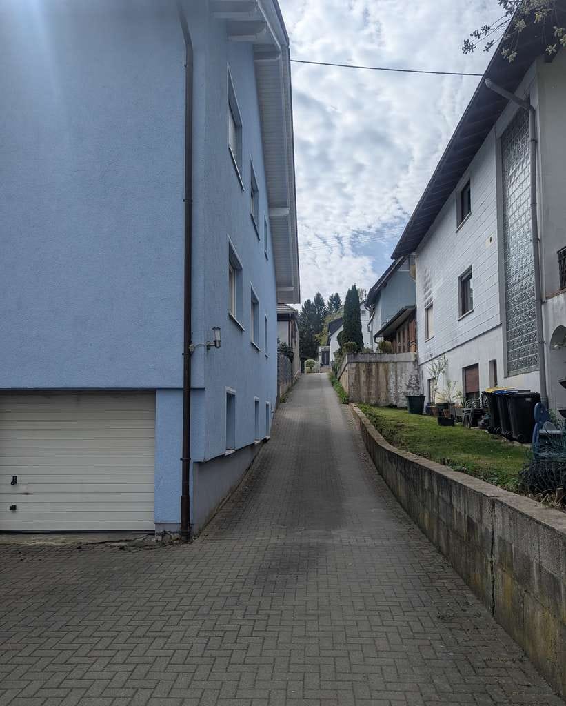 Immobilie in Haiger - Attraktives Mehrfamilienhaus mit 5 Einheiten & 4 Garagen | Kapitalanlage mit Zukunft | Provisionsfre - Bild 4