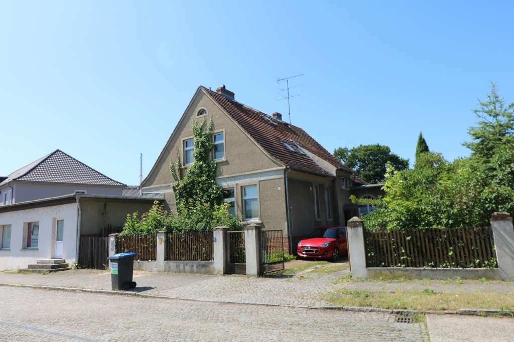 Immobilie in Lübben (Spreewald) - Zweifamilienhaus in guter Lage von Lübben mit schönem Garten - Bild 0