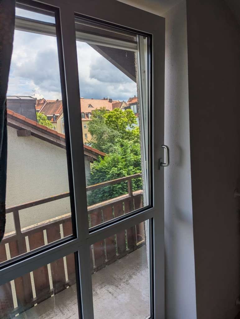 Immobilie in Zorneding - Zentral, aber dennoch ruhig gelegene Doppelhaushälfte in Zorneding mit wunderbarem Garten - Bild 2