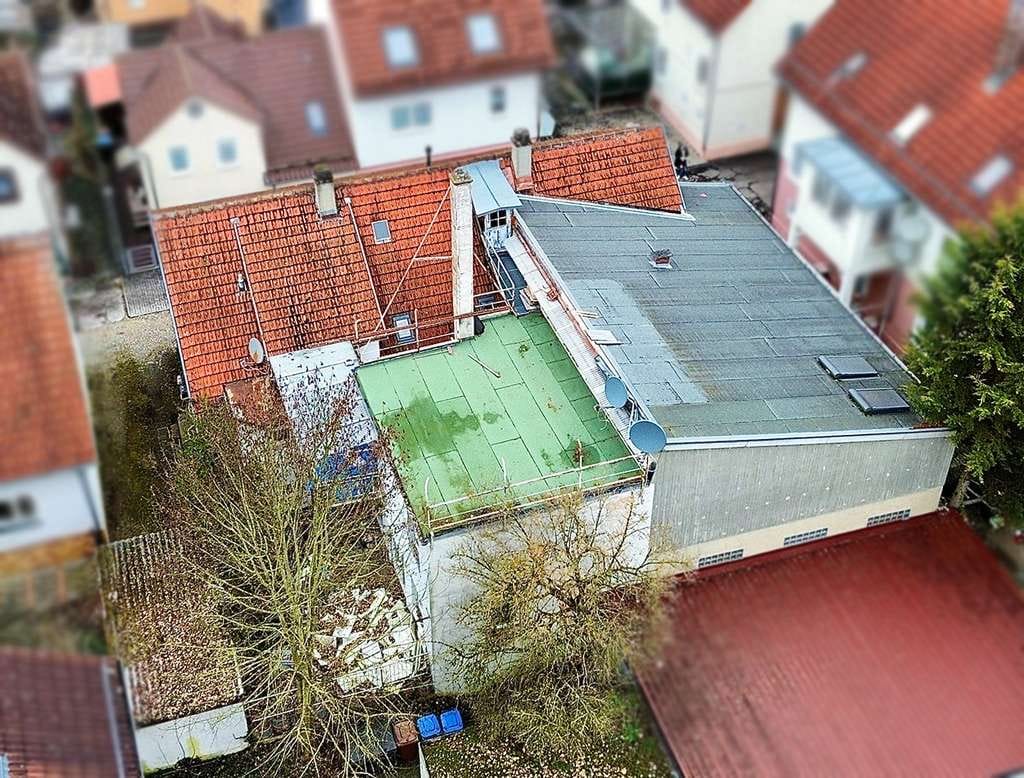 Immobilie in Heidenheim an der Brenz - Attraktives Mehrfamilienhaus in zentraler Lage, 4 Wohnungen, Loftstyle, enormes Ausbaupotenial - Bild 3