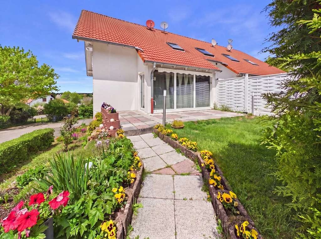 Immobilie in Mehlingen - Reihenendhaus mit Garten und flexibler Raumaufteilung - Bild 3