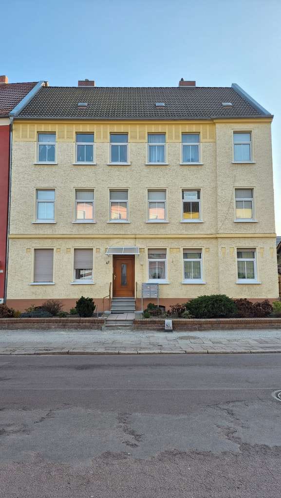 Immobilie in Burg - Gepflegtes Mehrfamilienhaus in Burg - Bild 1