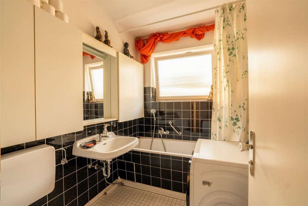Immobilie in Murnau am Staffelsee - Helle, sehr ruhige 3-Zimmer Eigentumswohnung mit unbeschreiblichem Gebirgsblick - Bild 3
