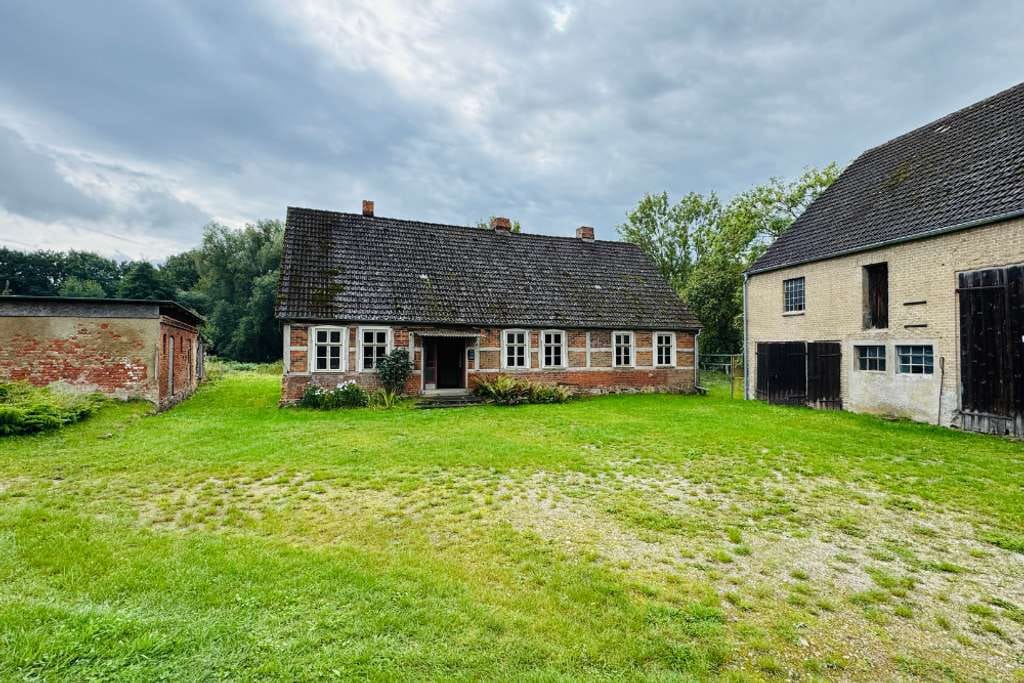 Immobilie in Kreien - Charmantes Fachwerkhaus mit großem Grundstück und Scheunen – Hofidylle in Wilsen - Bild 2