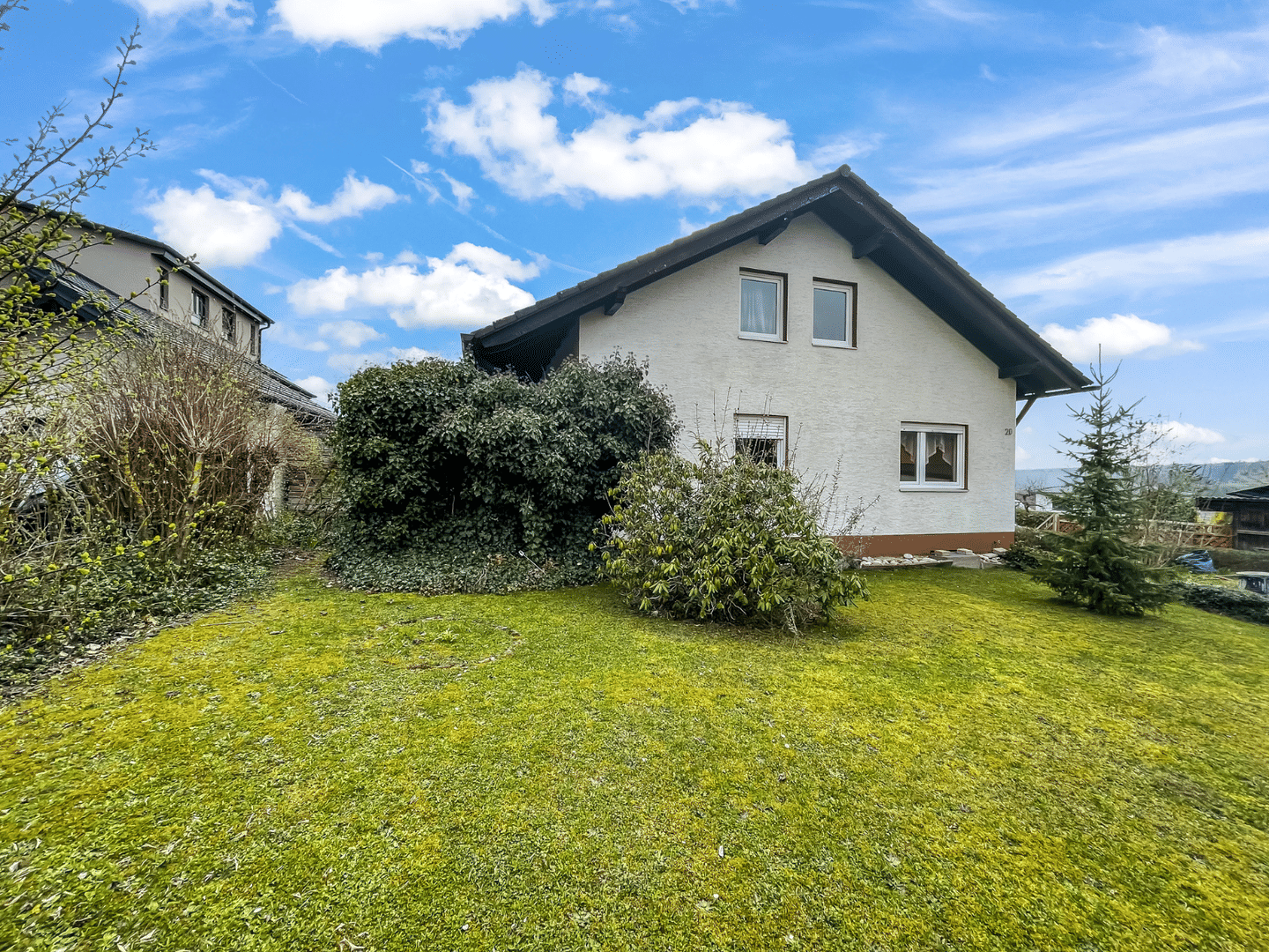Immobilie in Strullendorf - Vielseitiges Raumwunder mit riesigem Garten – Ihr neues Zuhause in Mistendorf - Bild 2