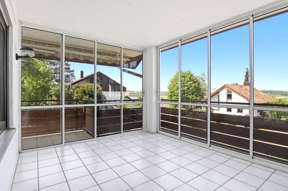 Immobilie in Rümmingen - Lichtdurchflutete Erdgeschosswohnung mit Kamin, Balkon & Wintergarten in ruhiger Lage - Bild 0