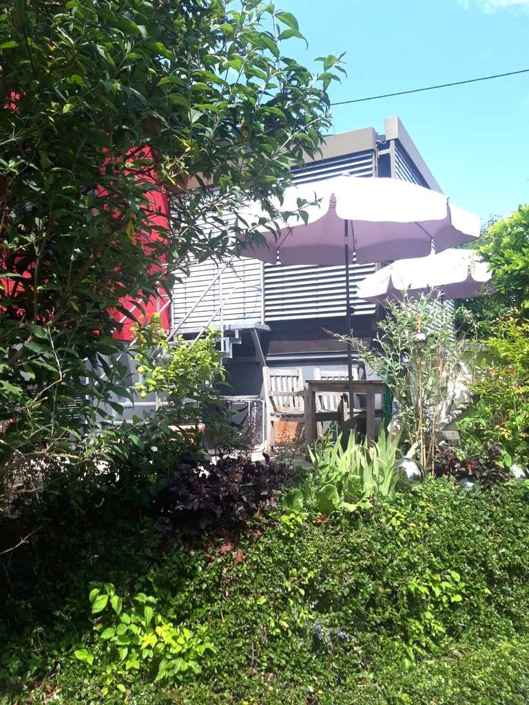 Immobilie in Kirchentellinsfurt - Geräumiges Einfamilienhaus, toller Garten und Garage - Bild 2