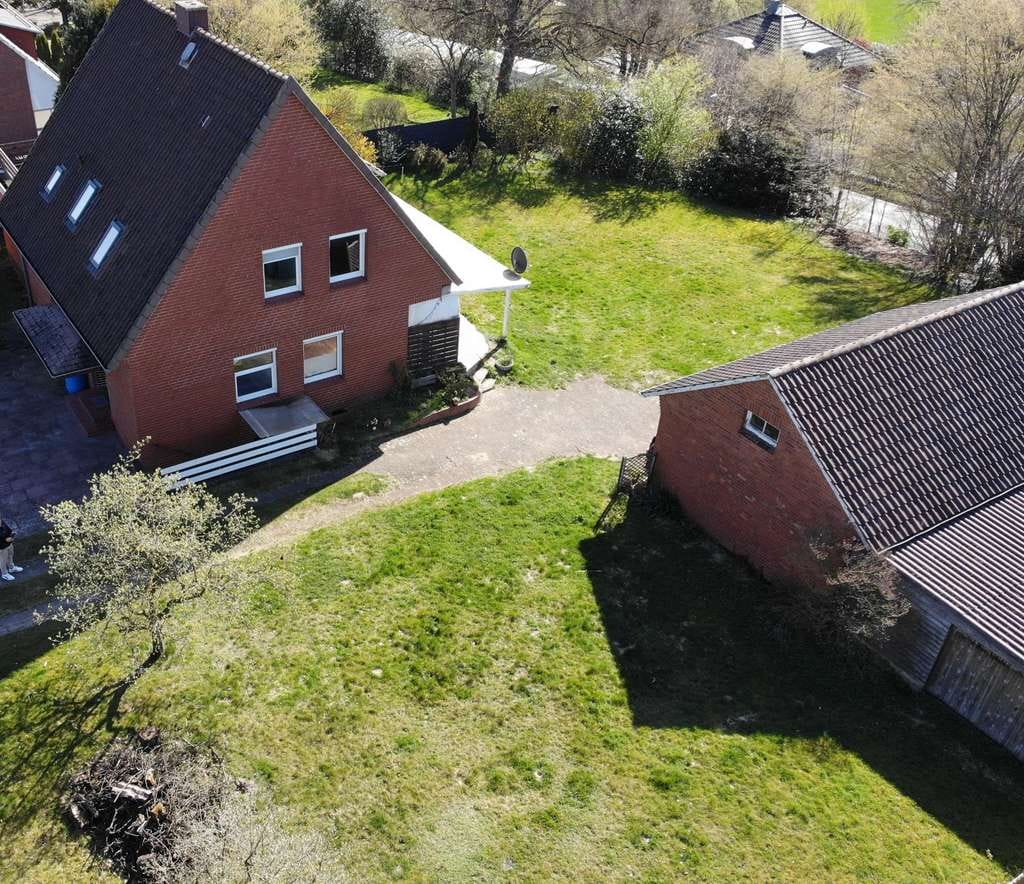 Immobilie in Liebenau - Viel Platz für die große Familie! 160 m² Wfl. 1907 m² Grundstück, 4 Garagen in ruhiger Lage! - Bild 3