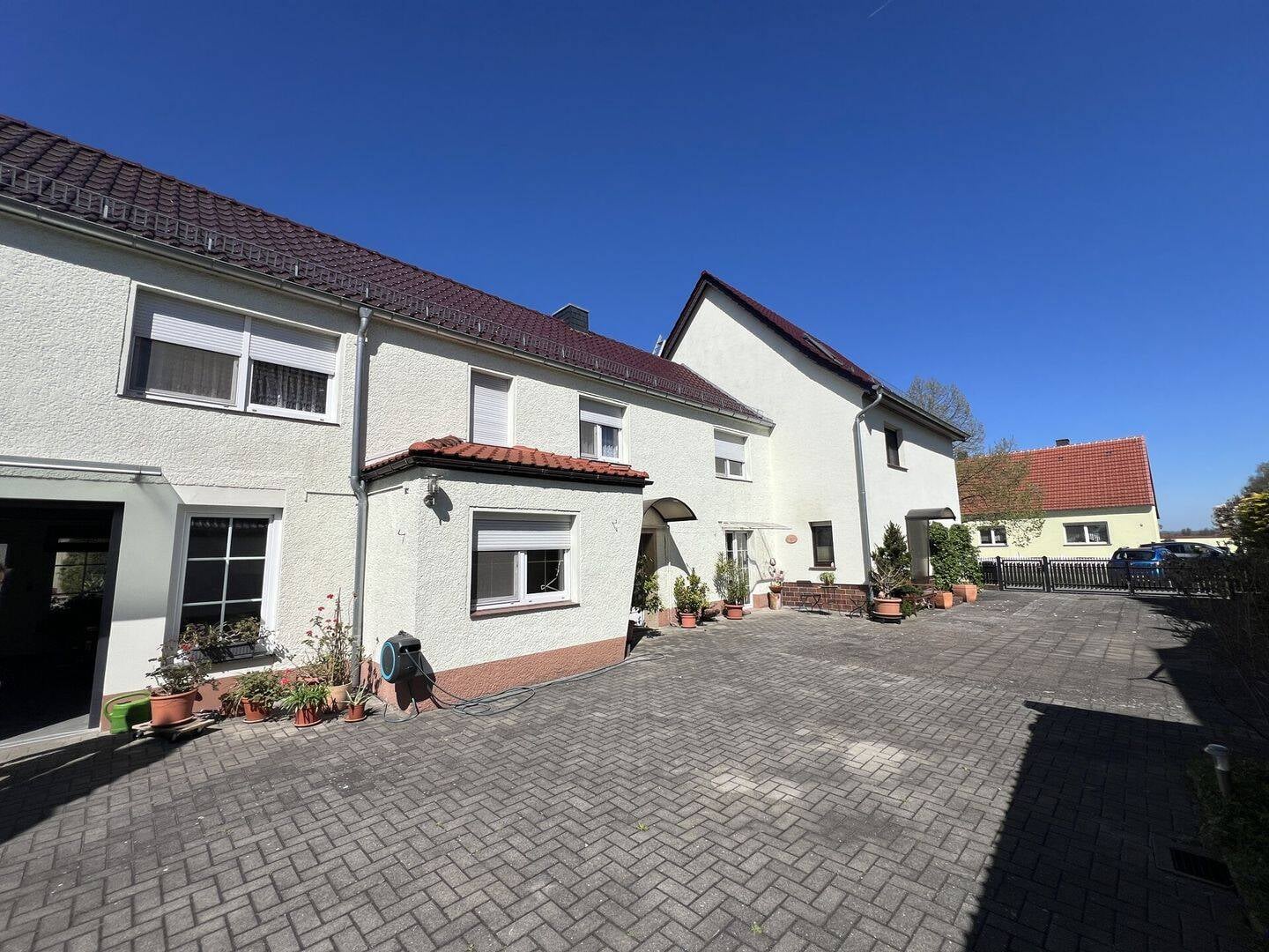 Immobilie in Gröden - Großes Wohnanwesen mit Haupthaus, Nebenwohnung, Nebengelass und Garagen - sofort beziehbar - Bild 4