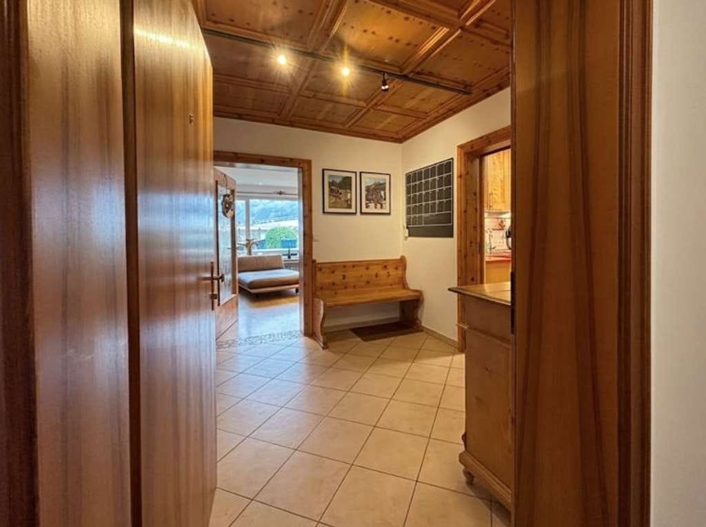 Immobilie in Oberau - Oberau - Große EG-Wohnung mit Einliegerwohnung, eigener Garten, 6-KW- Photovoltaik, bezugsfertig - Bild 4