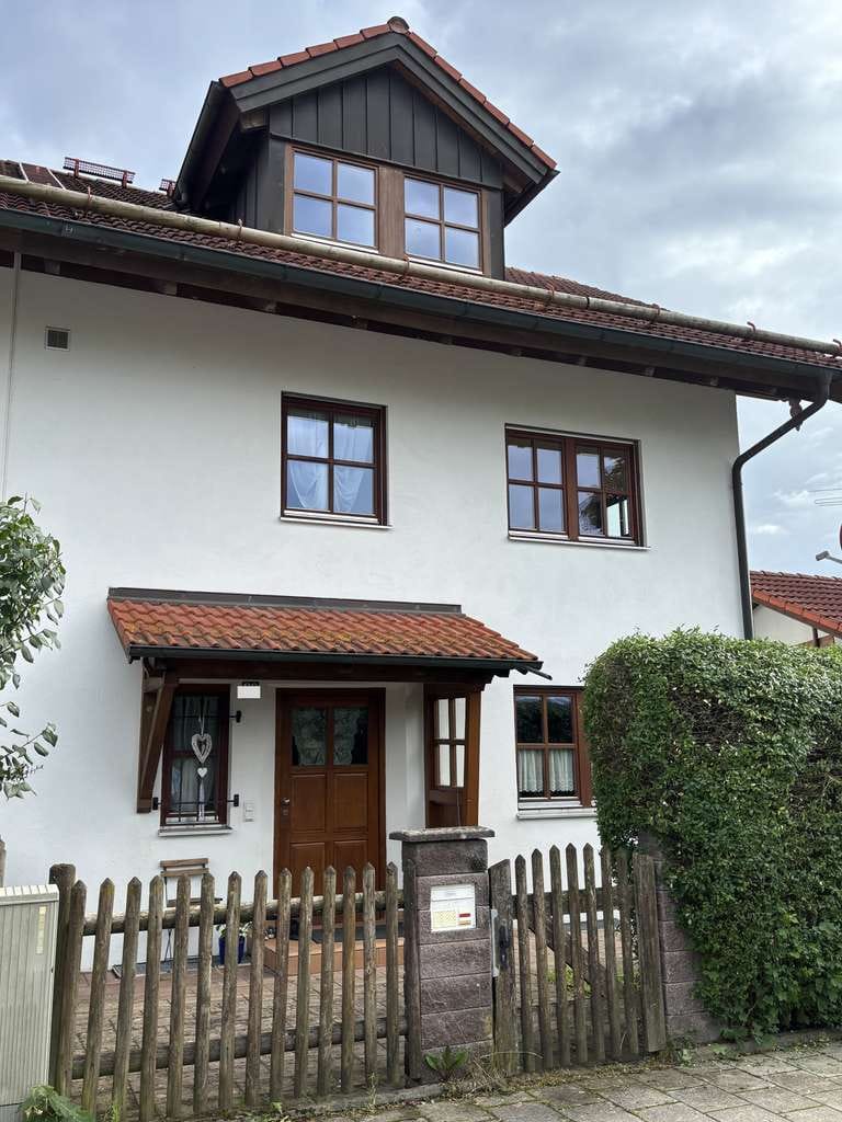 Immobilie in Brunnthal - ***Sofort beziehbar - viel Platz für Sie und Ihre Familie*** - Bild 1