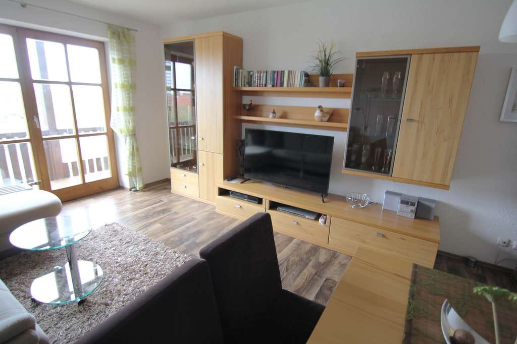 Immobilie in Kirchham - * Schmuckstück * schöne 2,5 Zimmer Wohnung mit Tiefgaragenstellplatz - Cernota Immobilien - Bild 3