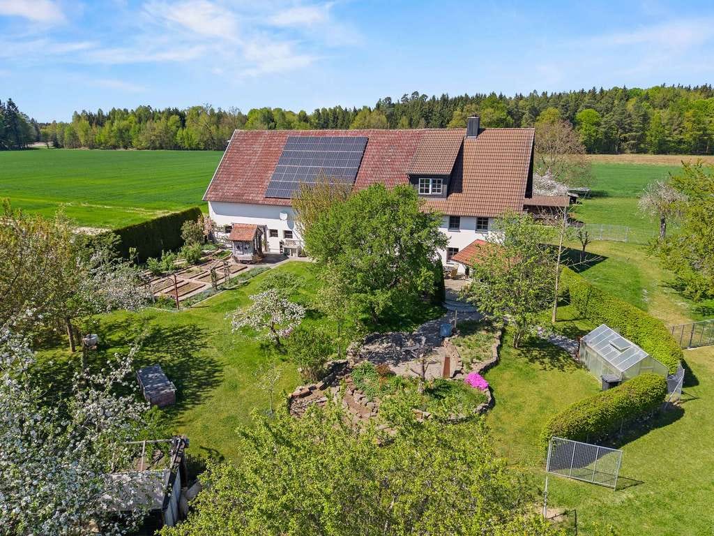 Immobilie in Schwendi - Einzigartiger Aussiedlerhof – Freiheit & Natur auf 12.000 m² - Bild 1