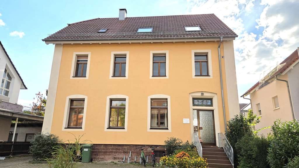 Immobilie in Pfinztal - Immobilie mit großem Saal, Wohnraum und Gewerberaum - Bild 0