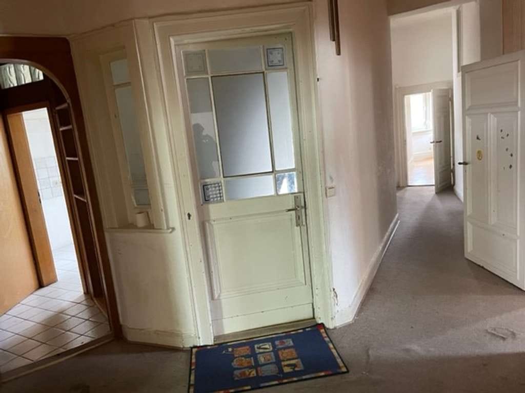 Immobilie in Bad Hersfeld - Exklusive Altbauwohnung in historischer Umgebung – ein Stück Bad Hersfelder Geschichte - - Bild 3