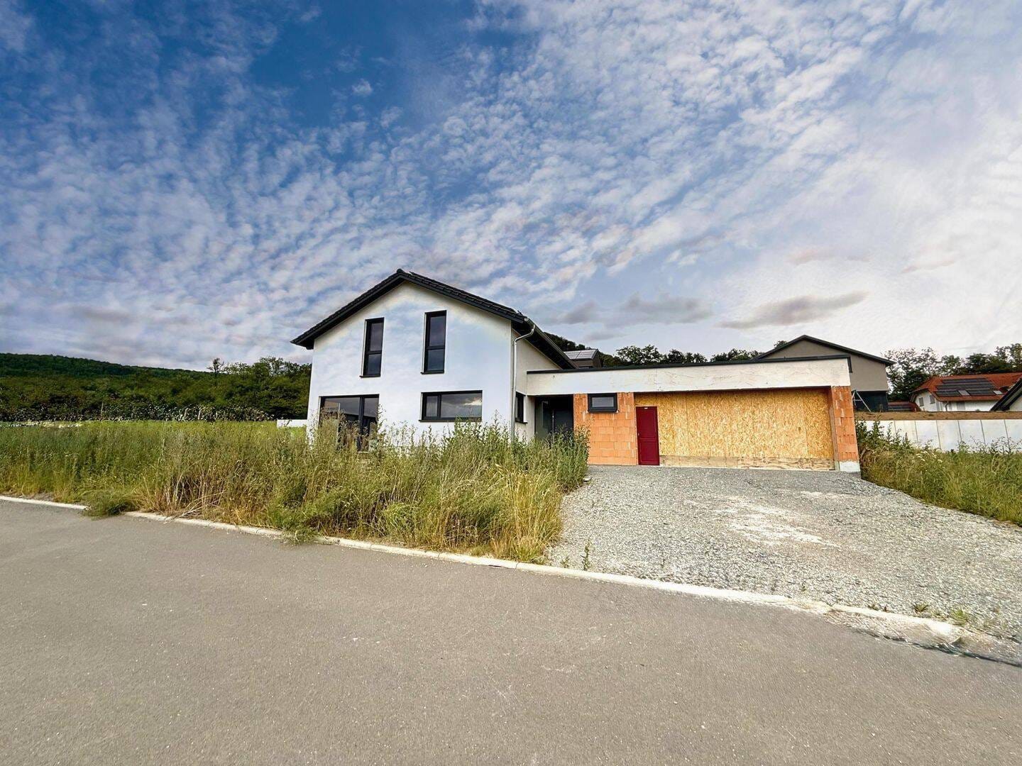 Immobilie in Südeichsfeld - Ein Logenplatz über dem Eichsfeld - Modernes Wohnen mit Panorama - Bild 2