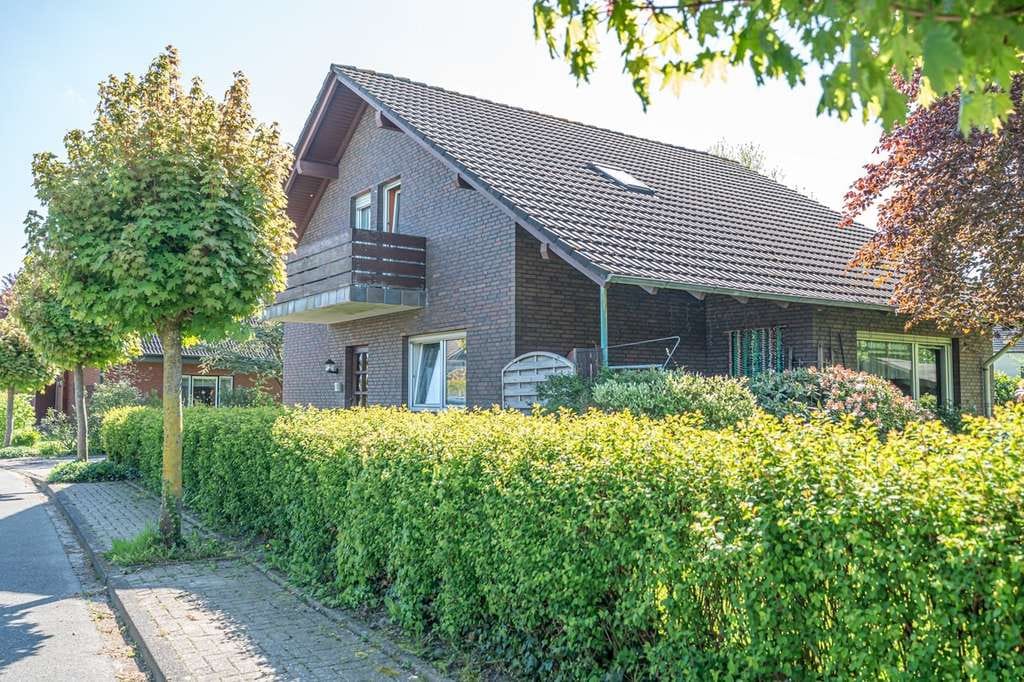 Immobilie in Wangerland - Charmantes, vermietetes Einfamilienhaus mit Garage in ruhiger Lage von Wangerland-Minsen - Bild 2