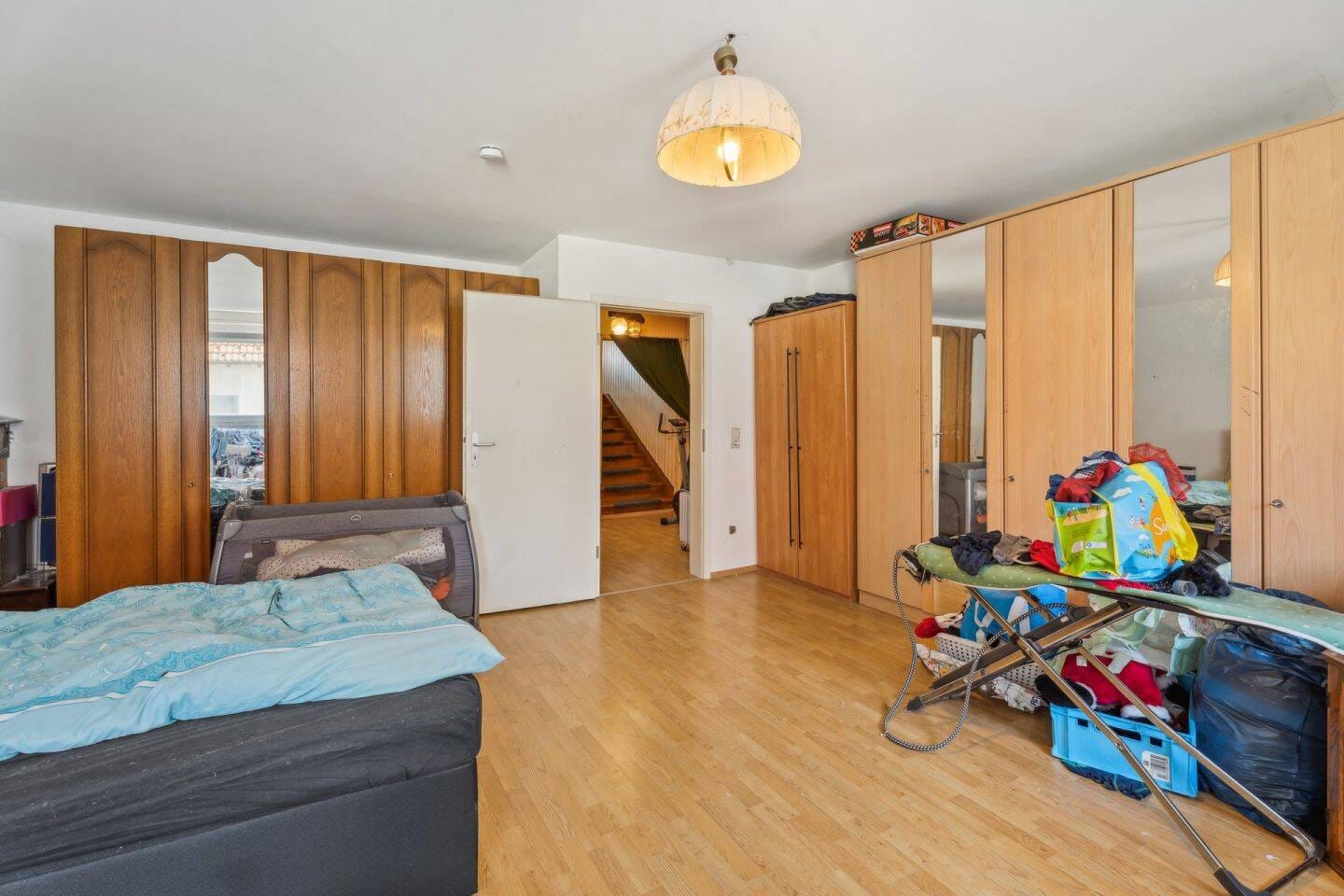 Immobilie in Meßkirch - Viel Platz zum Leben und Entfalten: Einfamilienhaus im Herzen von Meßkirch - Bild 1