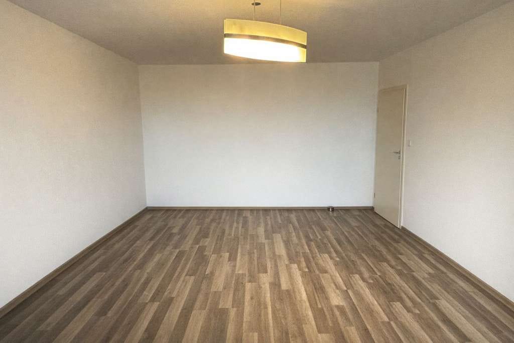 Immobilie in Erftstadt - Helle 2-Zimmer Wohnung im 10. OG mit Balkon in Erftstadt - Bild 4
