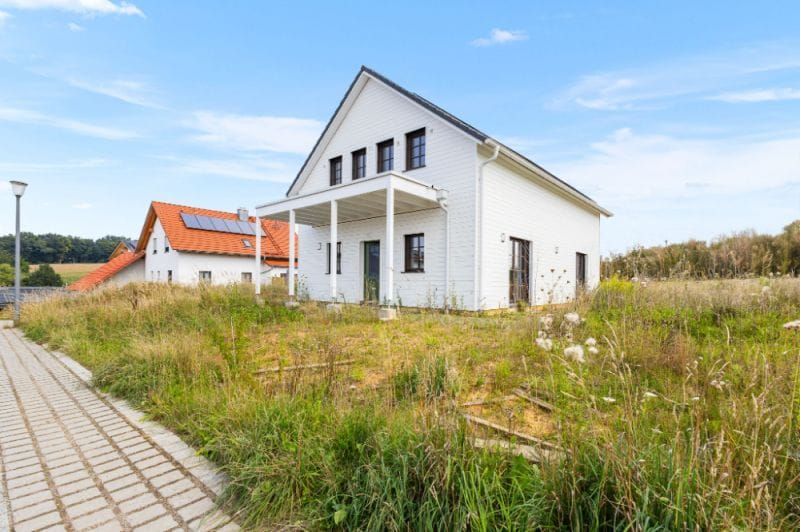 Immobilie in Laberweinting - Einfamilienhaus „Saphira“ – Loft-Architektur trifft flexible Wohnkonzepte - Bild 2