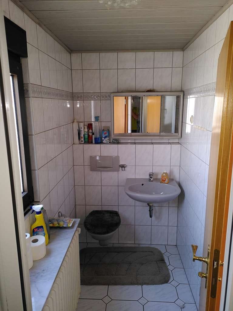 Immobilie in Weisenheim am Sand - Gewerbeobjekt mit Einfamilienhaus und Nebengebäude - Bild 0