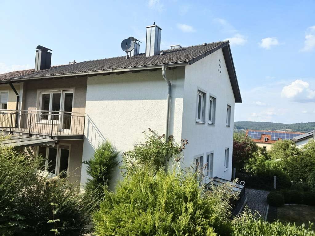 Immobilie in Kelheim - Provisionsfrei von privat: Familienfreundliche Doppelhaushälfte mit Garten - Bild 3