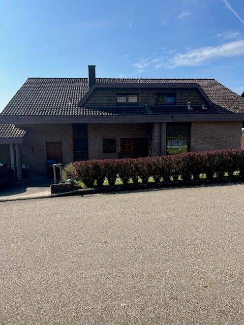 Immobilie in Kreßberg - Gepflegtes Einfamilienhaus in Waldtann mit großem Garten und Einliegerwohnung - Bild 0