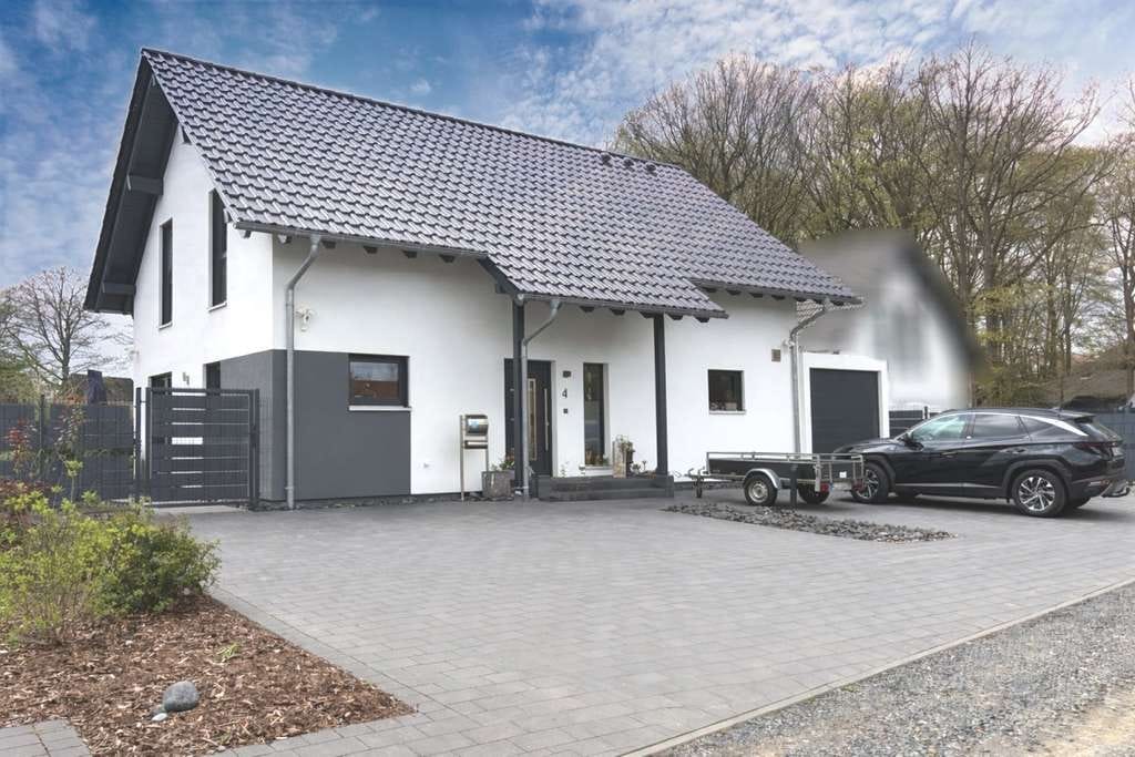 Immobilie in Breitscheid - Tolles energieeffizientes EFH - ideal für junge Familien! - Bild 0
