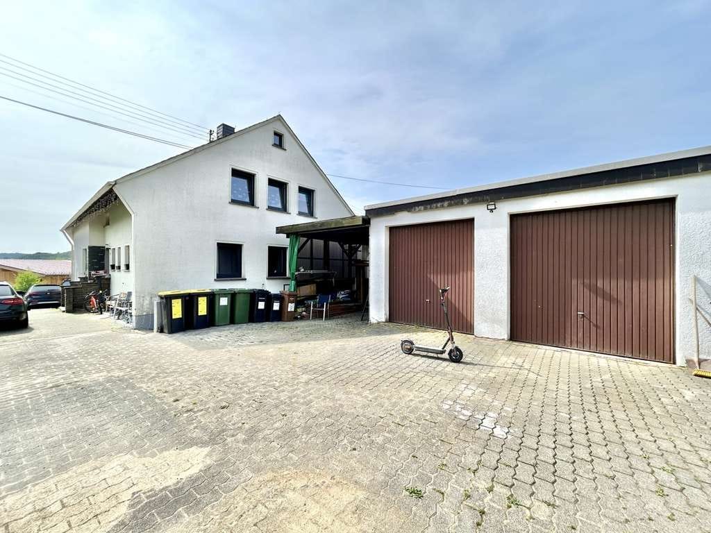 Immobilie in Kroppach - **Modernisiertes Einfamilienhaus mit viel Platz in familienfreundlicher Lage von Kroppach** - Bild 3