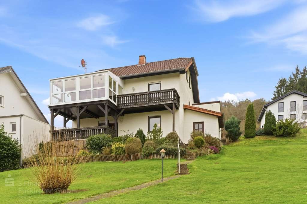 Immobilie in Schuld - Schuld: freistehendes Einfamilienhaus mit Garten und Garage! 360° Begehung - Bild 2