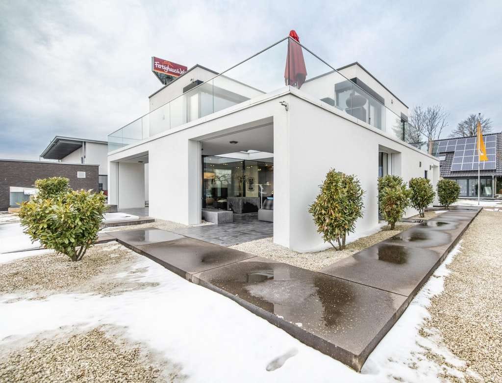 Immobilie in Petershagen/Eggersdorf - Eleganz gepaart mit Größe = ergibt dieses Haus ! Preis natürlich inkl. einem Grundstück berechnet ! - Bild 1