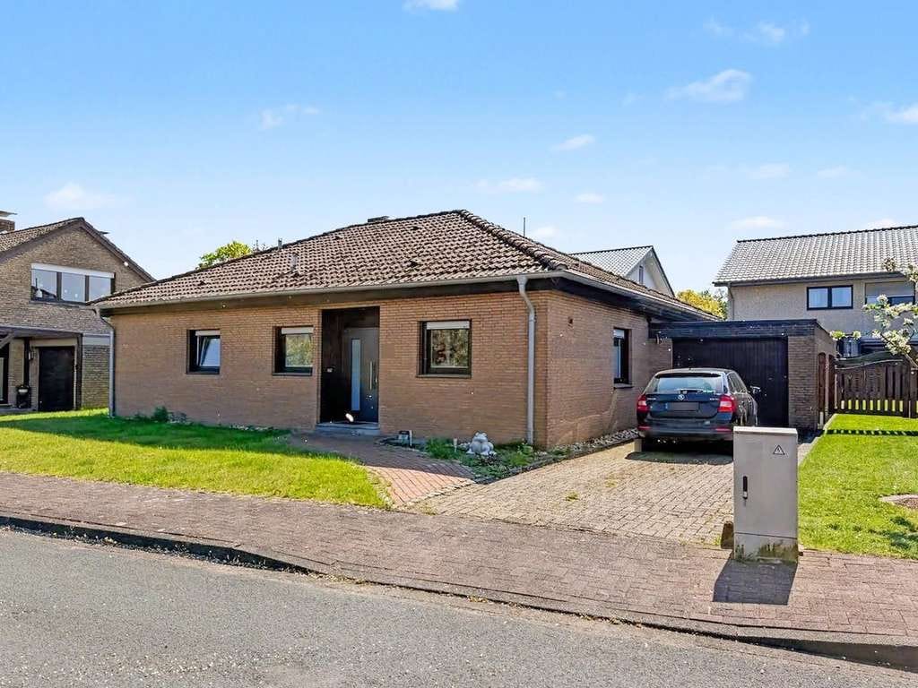 Immobilie in Gescher - Wohnen auf einer Ebene: Sanierter Bungalow mit großzügigem Grundstück in ruhiger Lage von Gescher - Bild 0