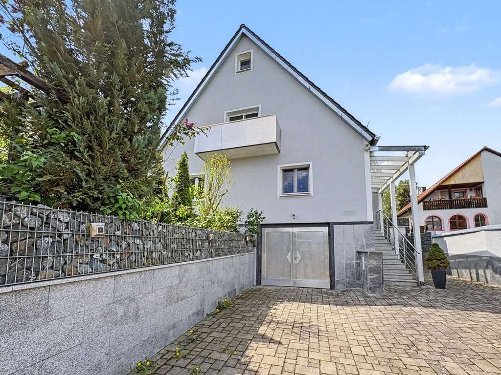 Immobilie in Mainburg - Attraktives Einfamilienhaus in ruhiger Lage von Mainburg - Bild 0