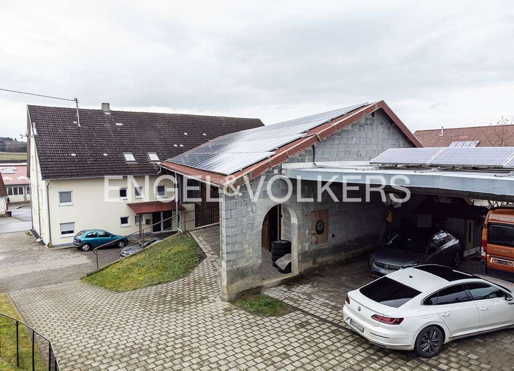 Immobilie in Allmannsweiler - Gepflegtes Mehrfamilienhaus mit attraktiven Lagerflächen - Bild 2