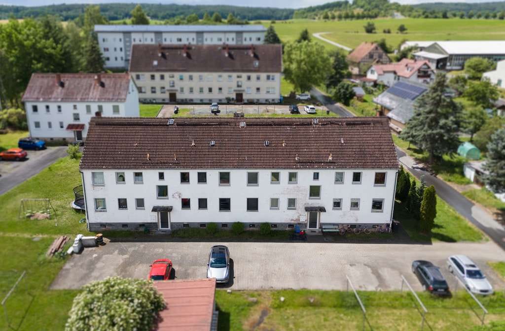 Immobilie in Heldburg - 8-Familienhaus mit Top Rendite! Ausbaureserve Dachgeschoss!! - Bild 2