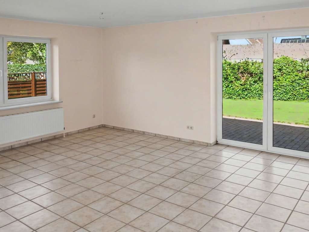 Immobilie in Süderheistedt - Gepflegter Walmdachbungalow mit Carport in ruhiger Sackgassenlage in Süderheistedt bei Heide - Bild 4