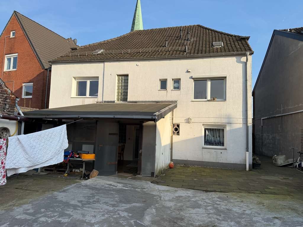 Immobilie in Geldern - Attraktives Wohn- und Geschäftshaus mit Entwicklungspotenzial in zentraler Lage von Geldern - Bild 1