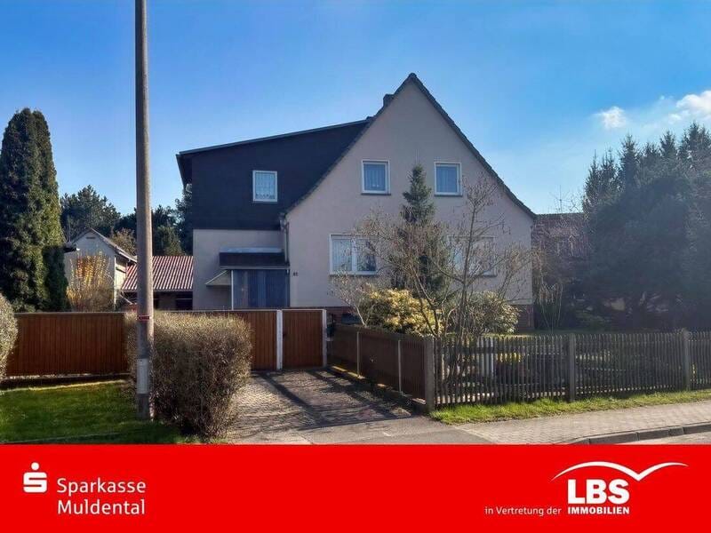 Immobilie in Bad Lausick - Charmantes Einfamilienhaus mit großem Grundstück und viel Entwicklungspotenzial in Bad Lausick - Bild 0