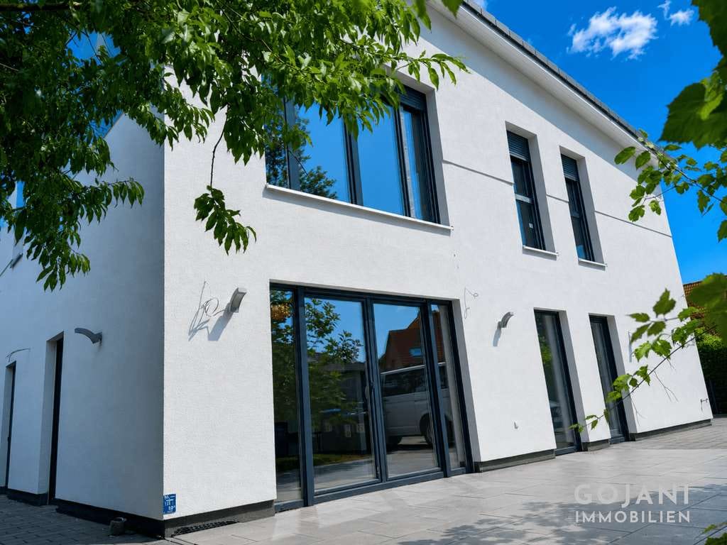 Immobilie in Nienhagen - Modernes 4-Familienhaus in Nienhagen-Celle mit attraktivem Entwicklungspotenzial - Bild 2