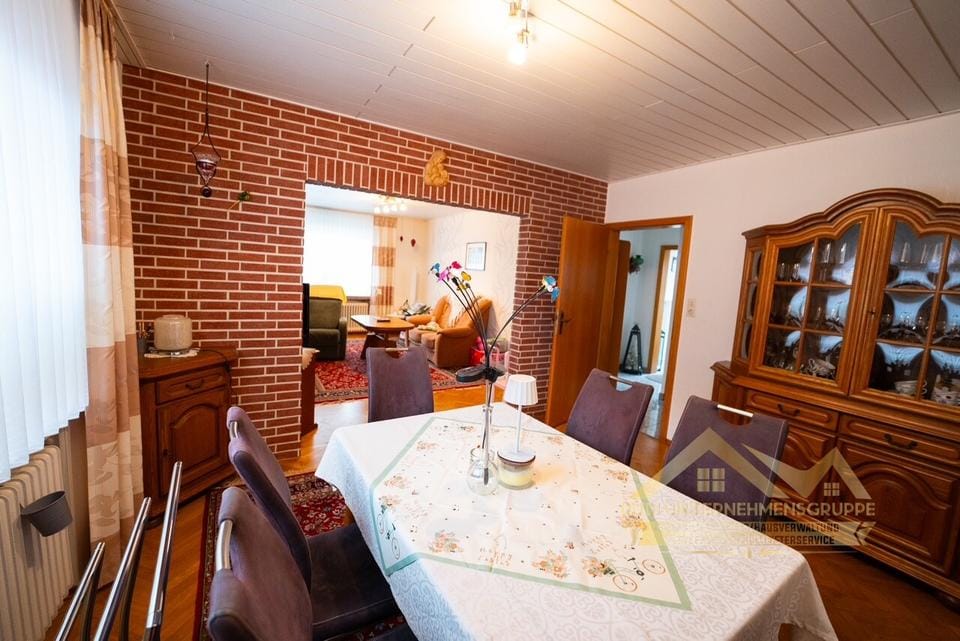 Immobilie in Papenburg - Zweifamilienhaus zum selbst bewohnen oder als Kapitalanlage mit Vermietungsgarantie! - Bild 0