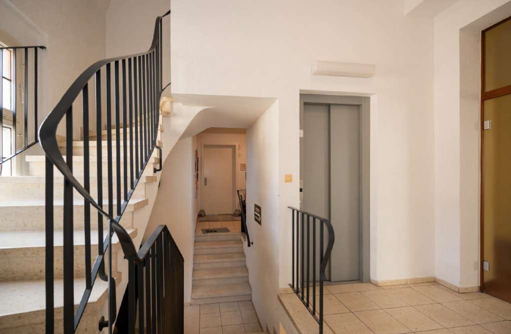Immobilie in Bad Kissingen - Direkt von Eigentümer: Wohnung zur Sanierung in der Fußgängerzone beste Lage - Bild 3