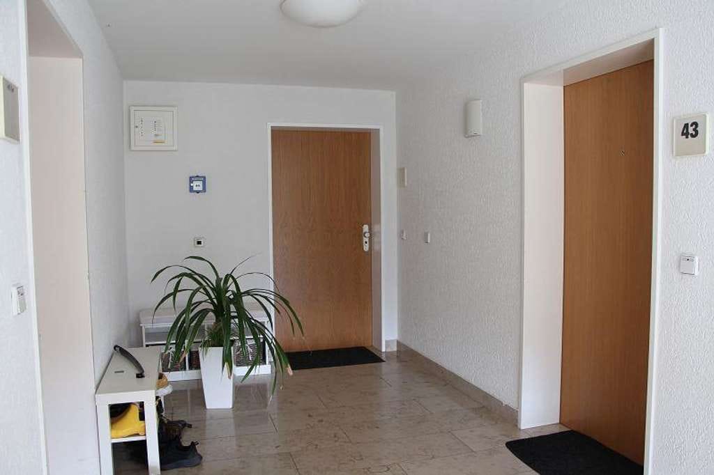 Immobilie in Meuselwitz - Eigennutzer aufgepasst: Schöne ETW im Erdgeschoss, mit ca. 48,93 m² Wfl., Balkon und TG-Stellplatz!! - Bild 3