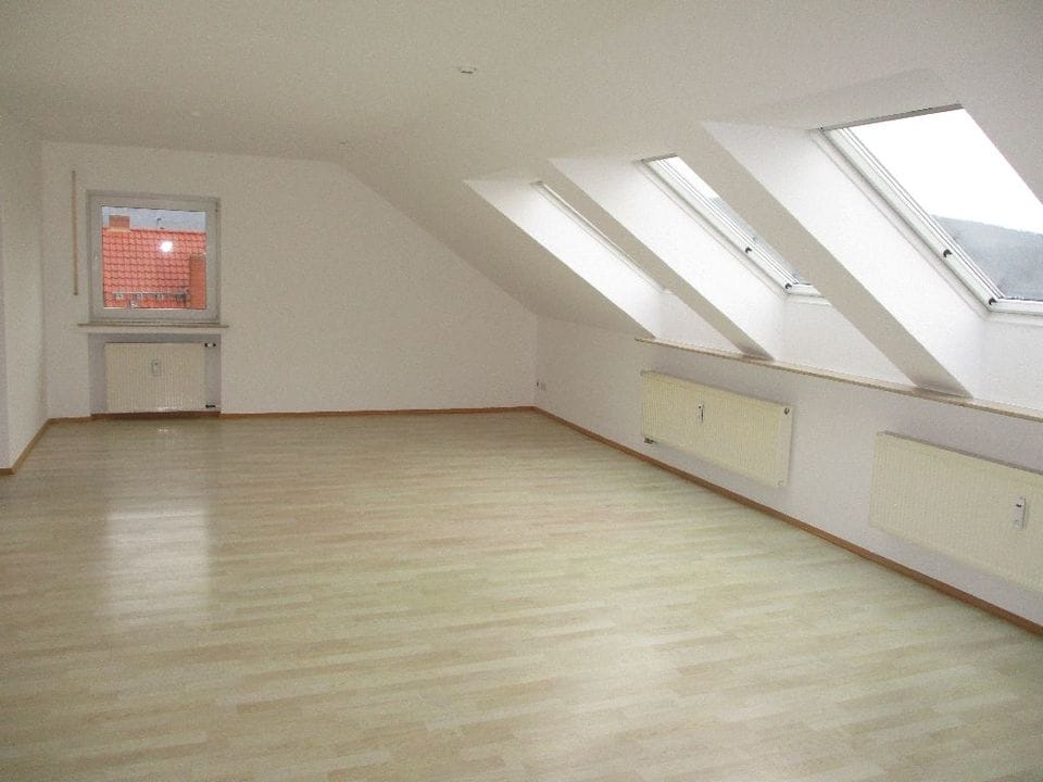 Immobilie in Bad Emstal - Gepflegte 3 Zi-Wohnung mit Einbauküche, Garage und Gartennutzung in guter Wohnlage - Bild 0